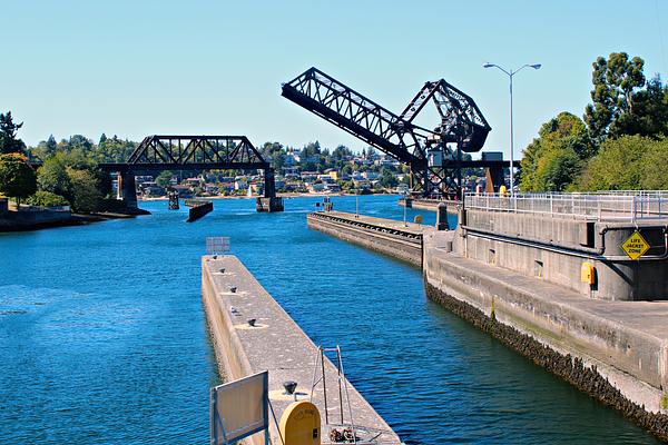 Unlocking the Wonders of the Pacific Northwest: Discover the Hiram M. Chittenden Locks in Seattle