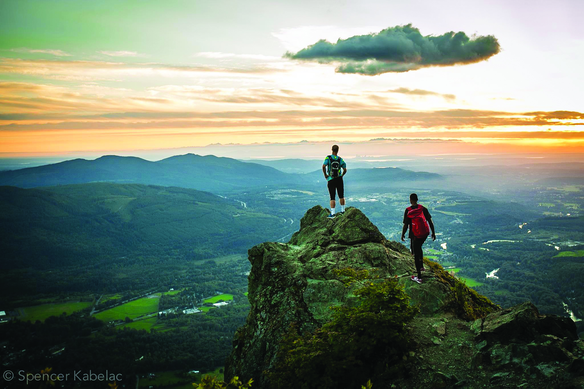 Experience the Majestic Views of the Pacific Northwest: Hiking in Seattle